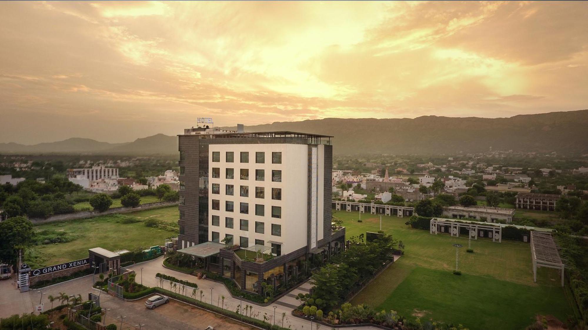 Hotel Grand Xenia à Ajmer Extérieur photo