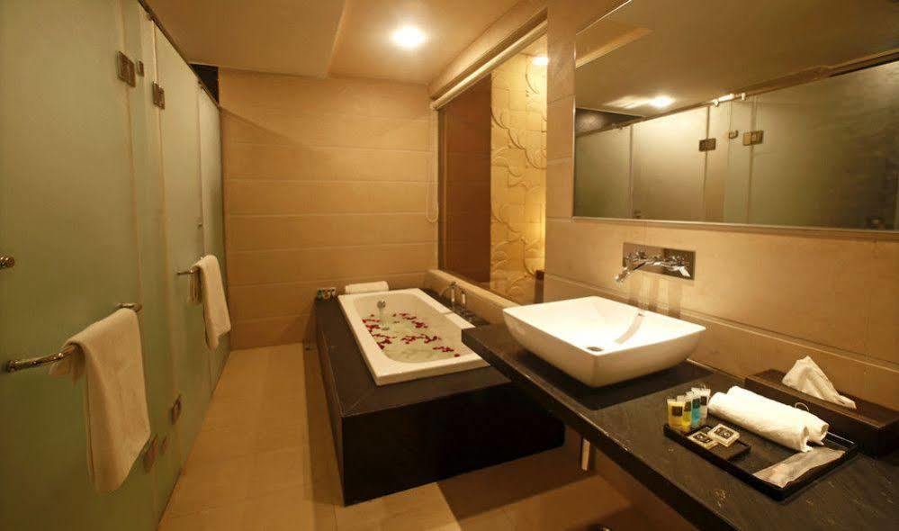 Hotel Grand Xenia à Ajmer Extérieur photo